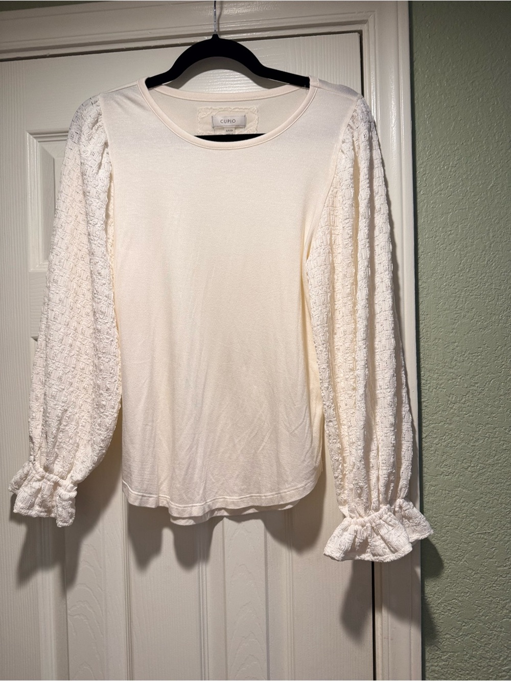 Cupio Cream Puff-Sleeve Women's Top Small NWOT